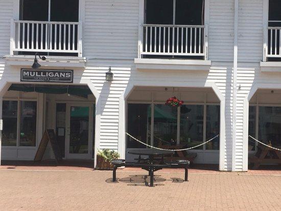 Mulligans Tap Room & Eatery